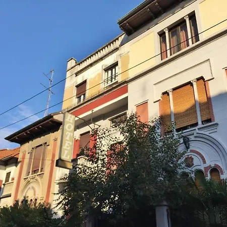 Ambra Boutique Pensión Milán
